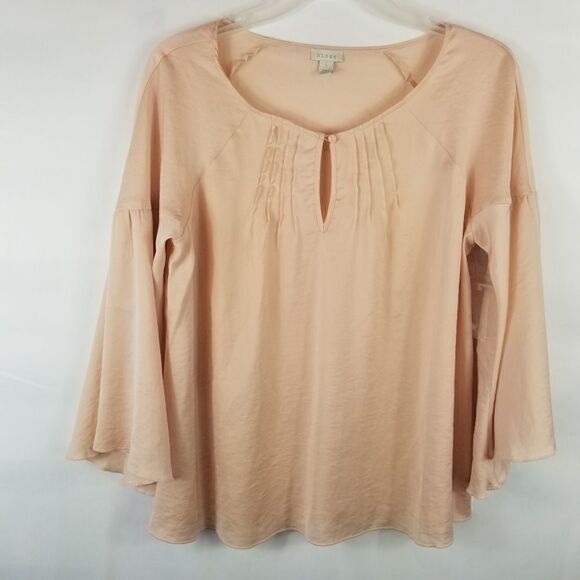 HINGE "DESIGNED IN SEATTLE" LIGHT PINK BELL SLEEVE - Picture 7 of 15